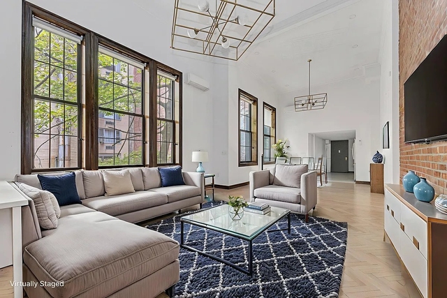 121 East 37th Street - Photo 1