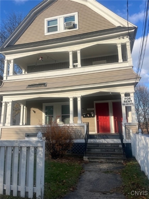 1205 Madison Street - Photo 1
