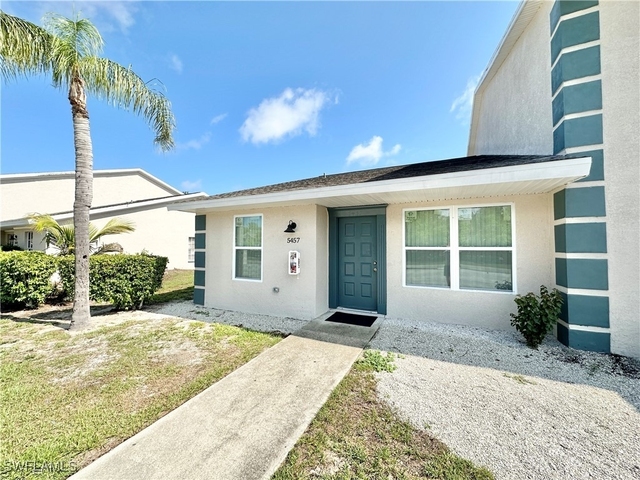 5453 16th Place Sw - Photo 1