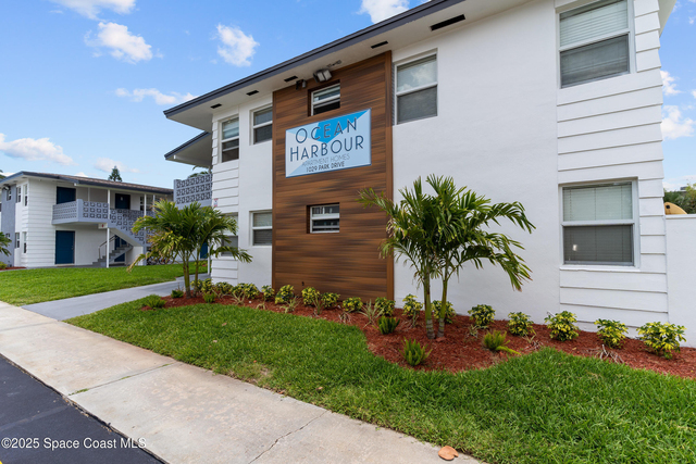 1029 Park Drive - Photo 1