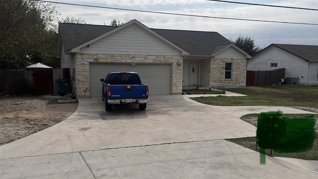 313 Nw Carlos G Parker Blvd Nw - Photo 1