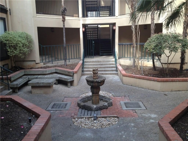 2110 Riogrande St - Photo 1