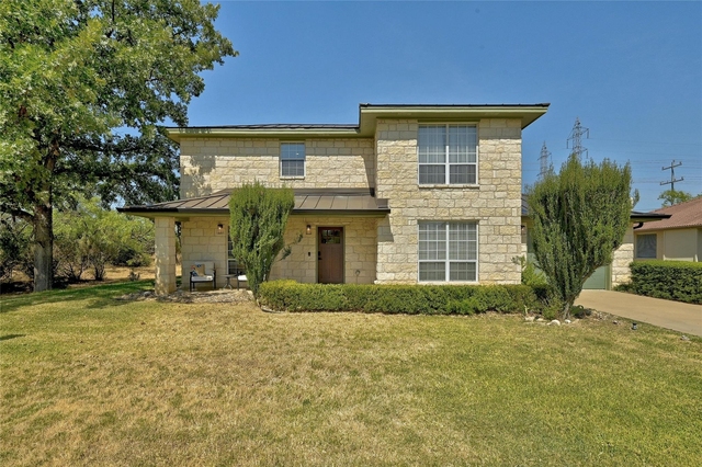 410 Hi Circle West - Photo 1