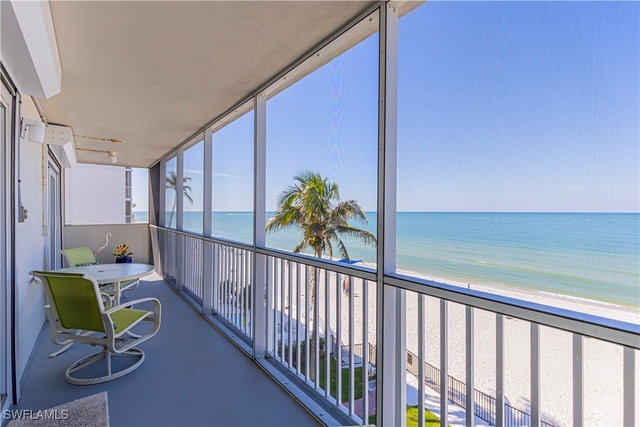1977 Gulf Shore Boulevard N - Photo 1