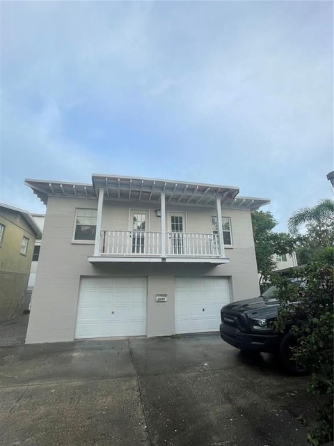 727 1/2 Edgewater Drive - Photo 1