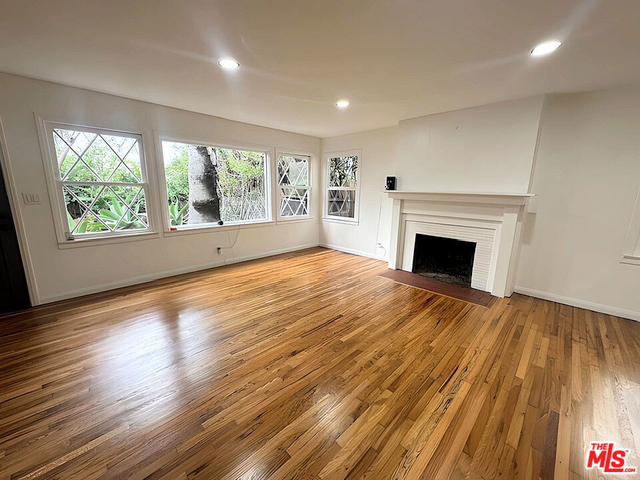 2416 Boone Avenue - Photo 1