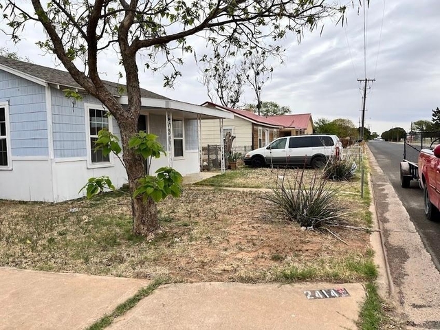 2414 Baylor Street - Photo 1