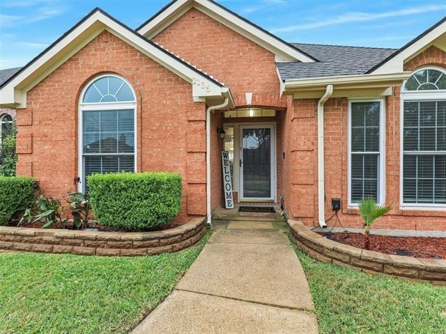 2136 Walden Place - Photo 1