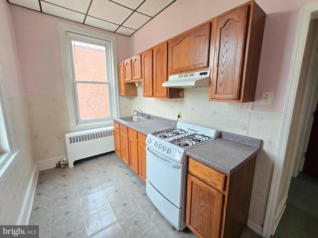 5315 Master Street - Photo 1