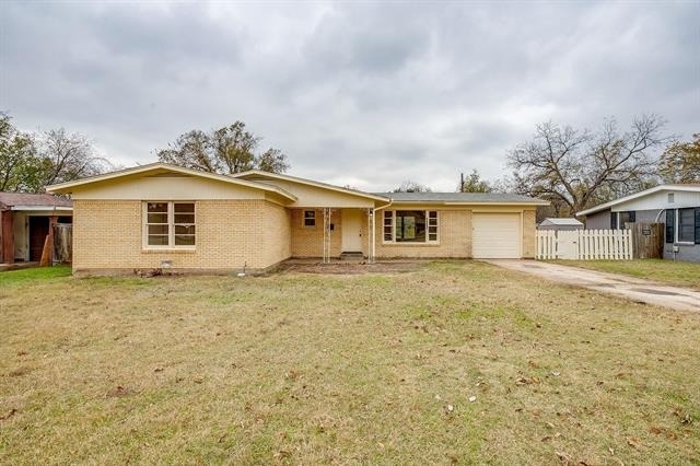4315 Mackey Drive - Photo 1