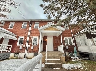 866 Vankirk St - Photo 1