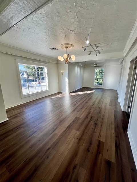 4417 N Western Avenue - Photo 1