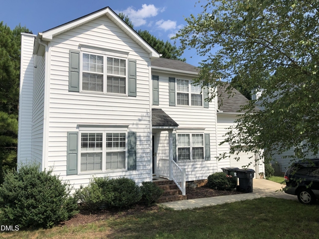 124 Fairford Drive - Photo 1