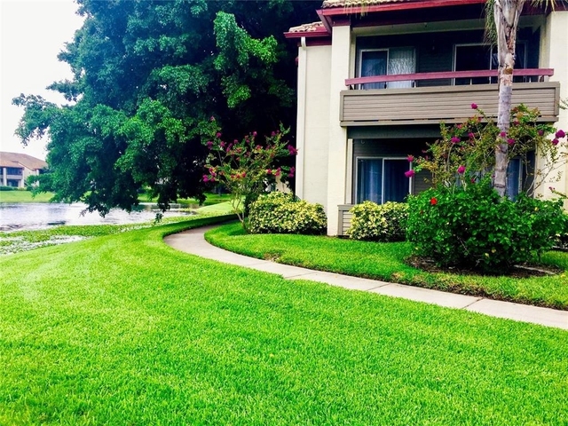 10263 Gandy Boulevard N - Photo 1
