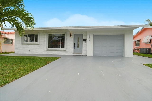 4510 Nw 49th Drive - Photo 1