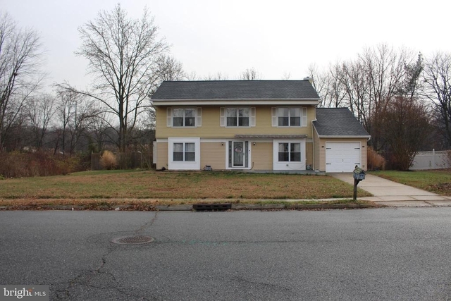 219 Meadow Drive - Photo 1