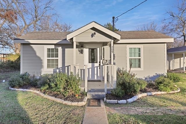 209 N Texas Street - Photo 1