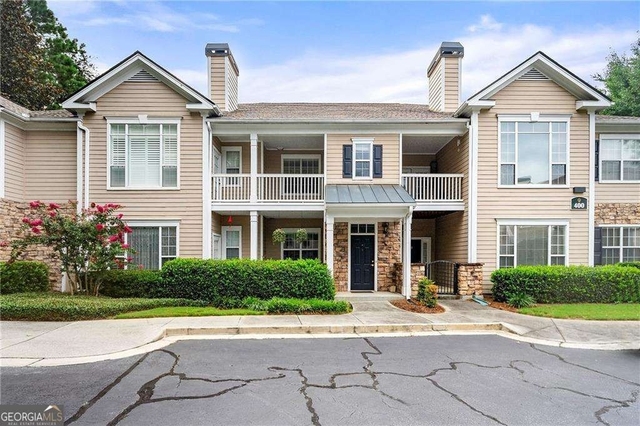 2400 Cumberland Parkway Se - Photo 1