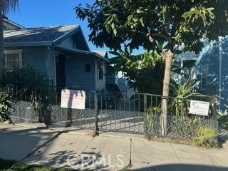 852 W 18th - Photo 1