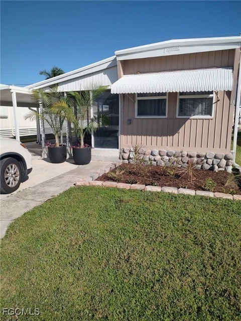 20711 Port Drive - Photo 1