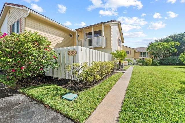 288 Seabreeze Circle - Photo 1