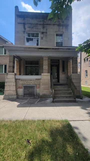 3231 W Flournoy Street - Photo 1