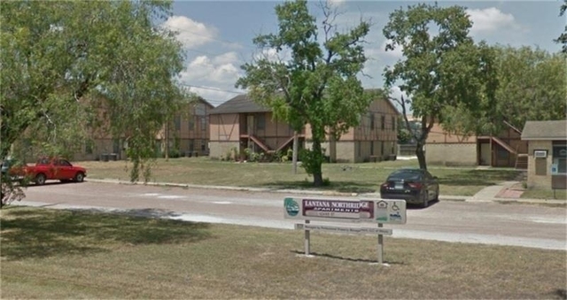 2200 N Adams Street - Photo 1