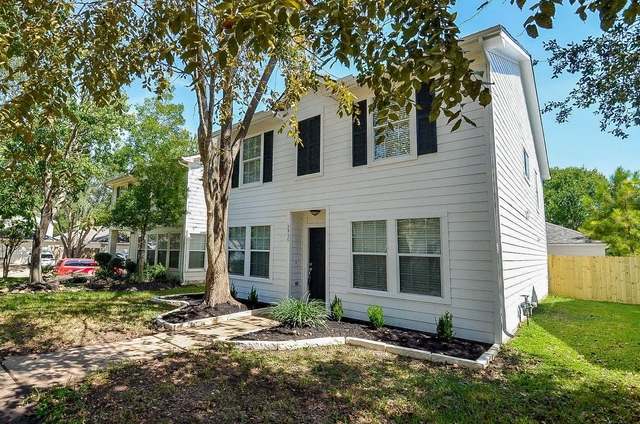 3935 Federal Lane - Photo 1