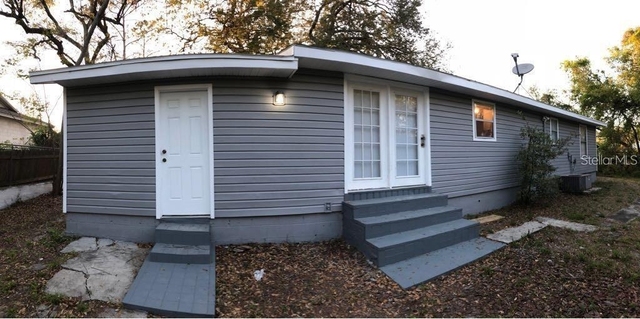 355 Weathersfield Avenue - Photo 1