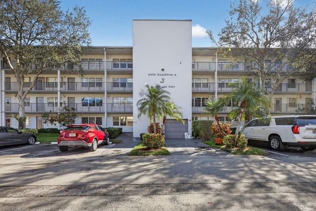 101 Sw 132nd Way - Photo 1