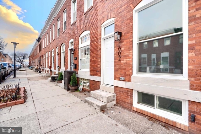 602 S Streeper Street - Photo 1