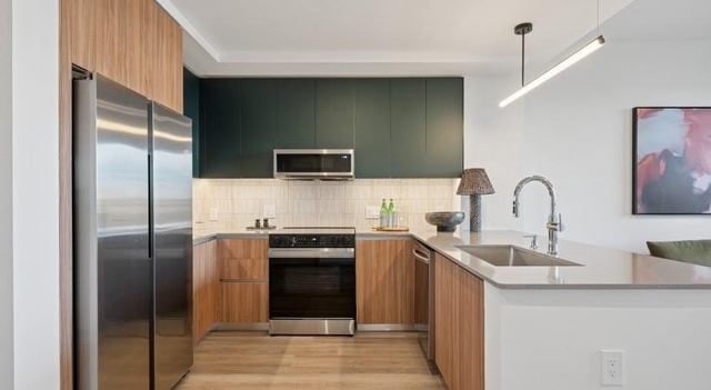 660 11th Street Nw - Photo 1