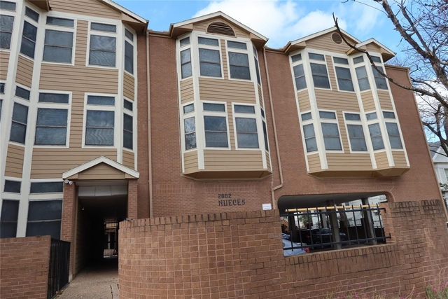 2802 Nueces St - Photo 1