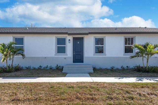 260 Rotonda Boulevard - Photo 1