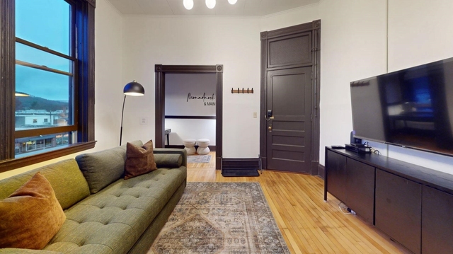 101 Main - Photo 1