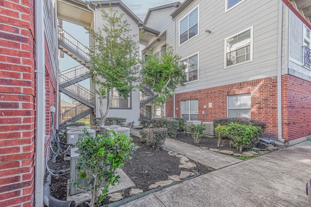 6289 Wilcrest Drive - Photo 1