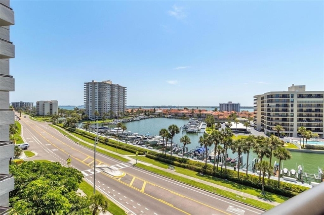 1660 Gulf Boulevard - Photo 1