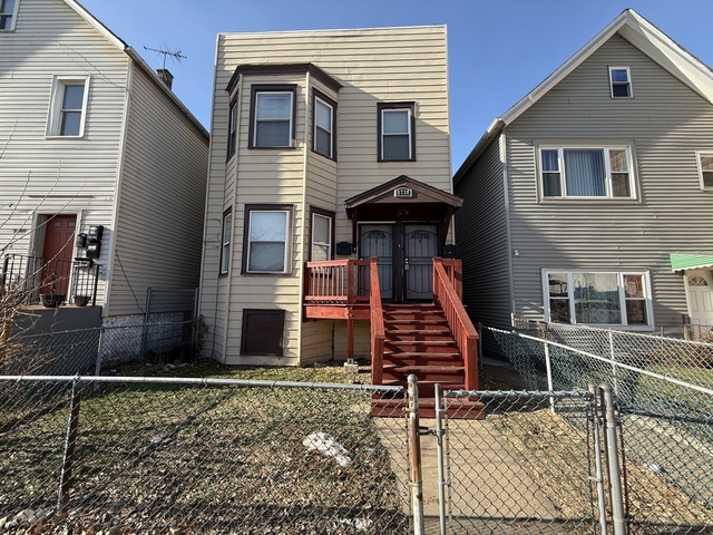 9738 S Avenue L - Photo 1