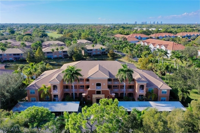 9601 Spanish Moss Way - Photo 1