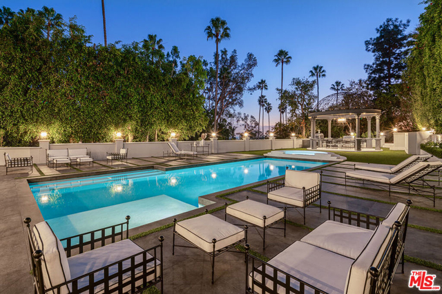 402 Doheny Road - Photo 1