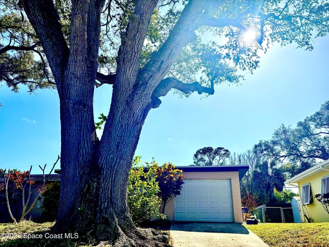 19 Orange Avenue - Photo 1