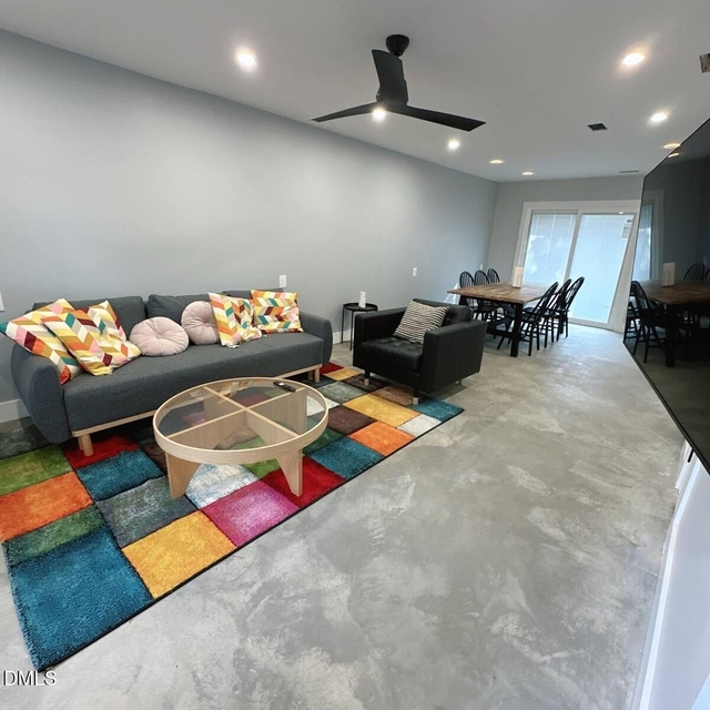 112 Friar Lane - Photo 1