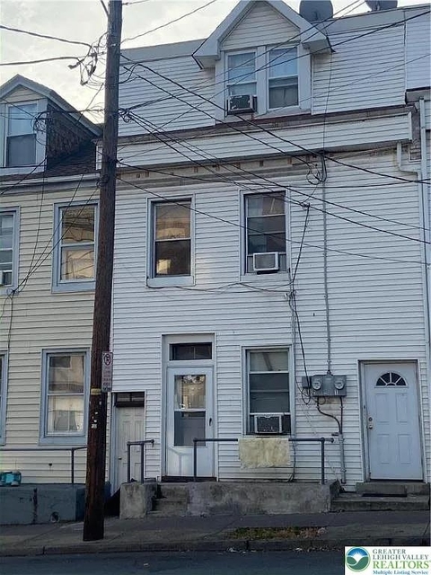 406 N 2nd Street - Photo 1