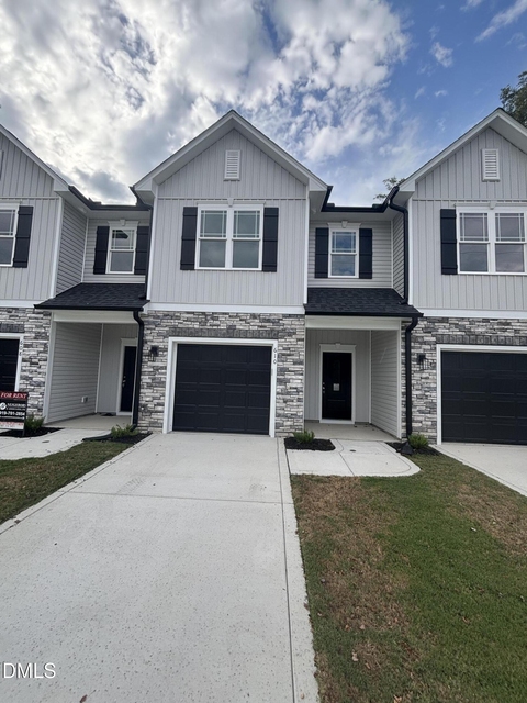 608 S Blackmon Street - Photo 1