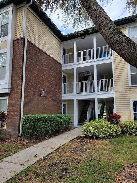 4211 Chatham Oak Court - Photo 1