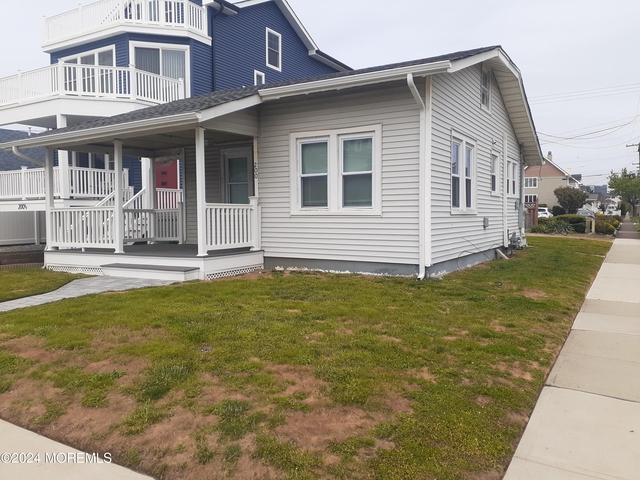 200 15th Avenue - Photo 1