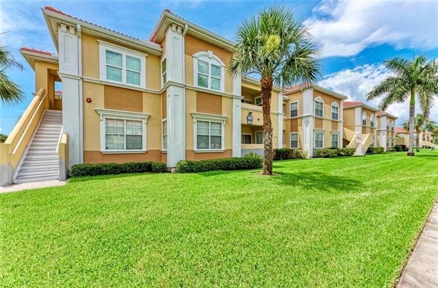 1010 Villagio Circle - Photo 1