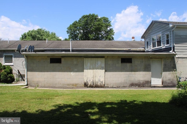 30 E Franklin Street - Photo 1