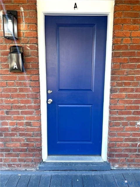 1209 Wallace Street - Photo 1