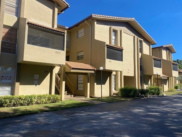 11101 Royal Palm Boulevard - Photo 1